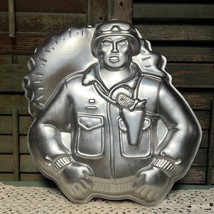 1986 Hasbro GI Joe Cake Pan Wilton 2105-2950